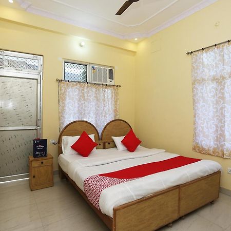 Collection O 18324 Sahani Guest House Rāmnagar Extérieur photo
