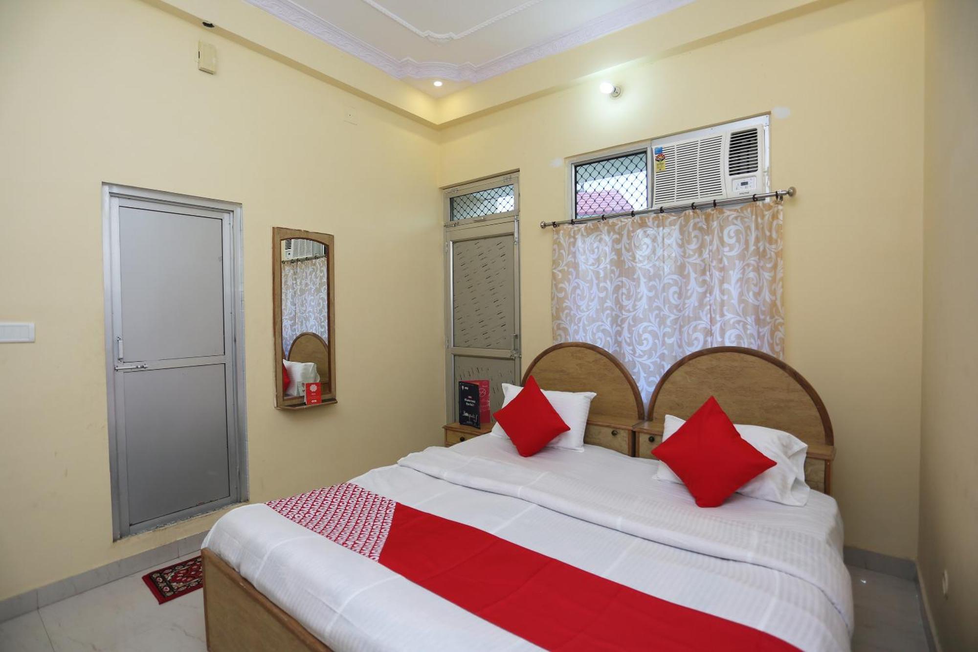 Collection O 18324 Sahani Guest House Rāmnagar Extérieur photo