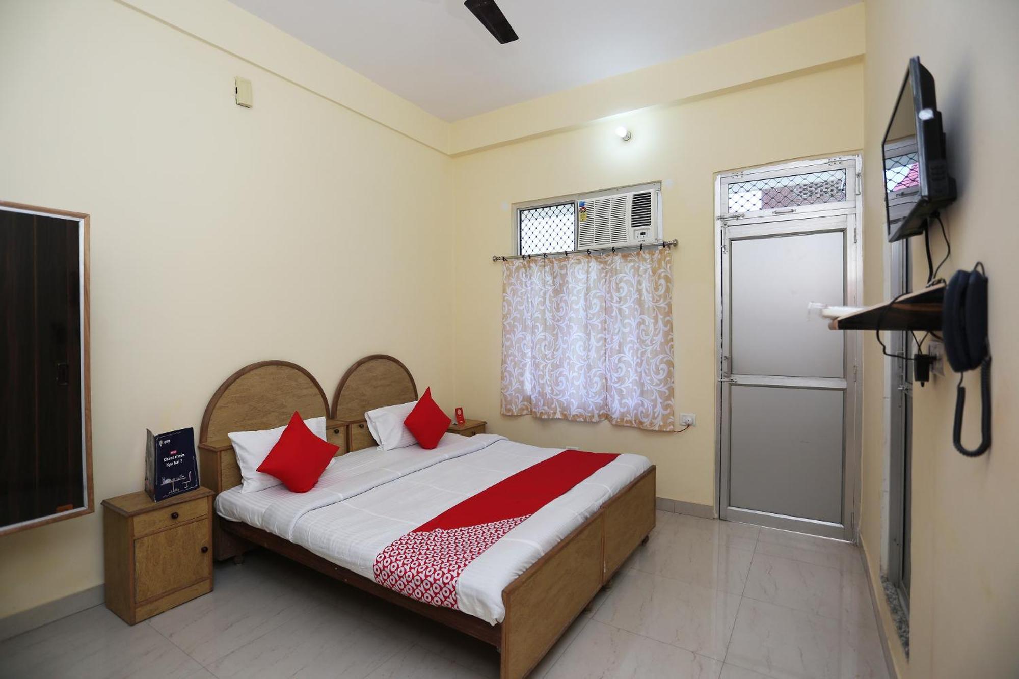 Collection O 18324 Sahani Guest House Rāmnagar Extérieur photo