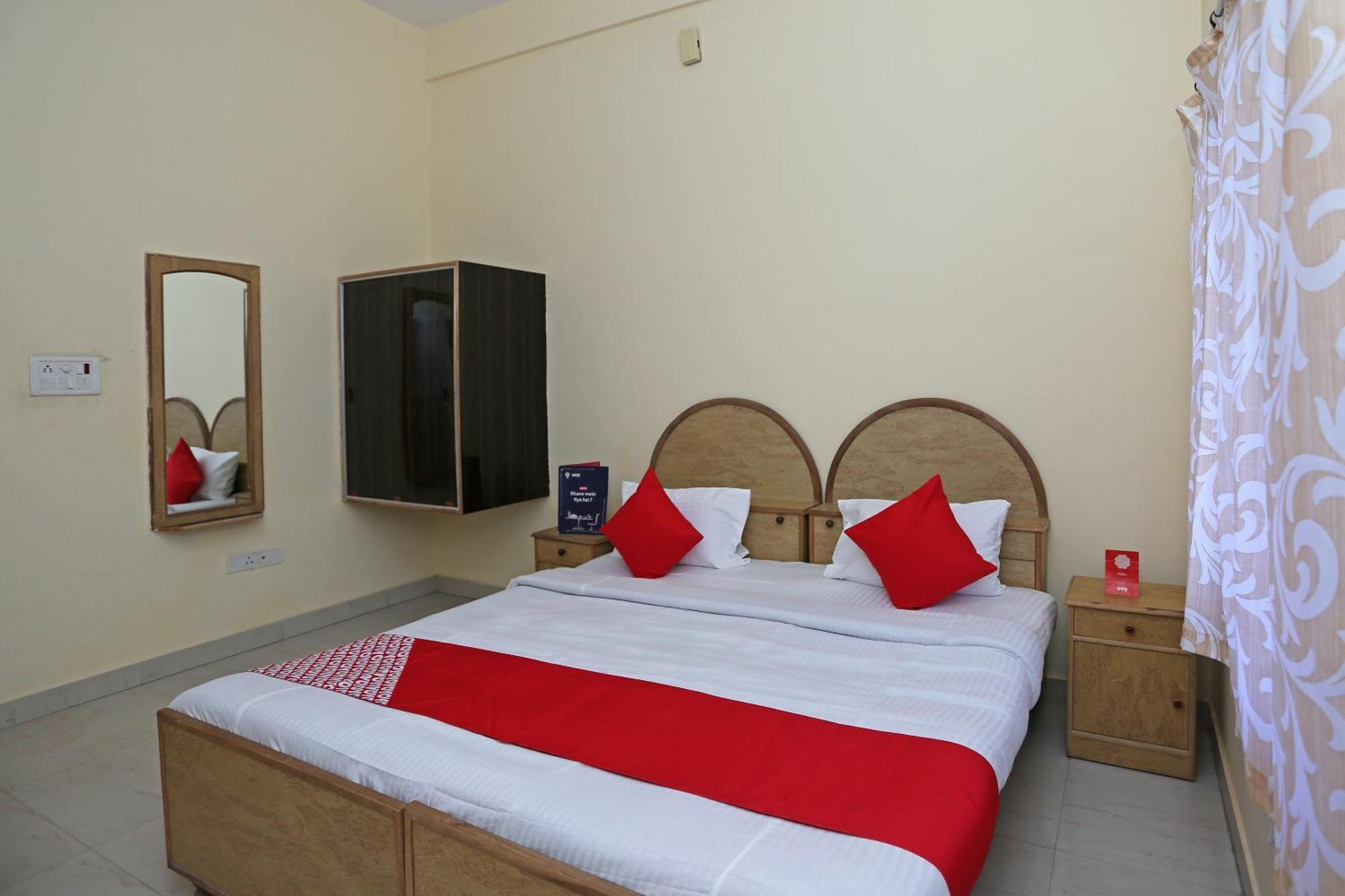 Collection O 18324 Sahani Guest House Rāmnagar Extérieur photo